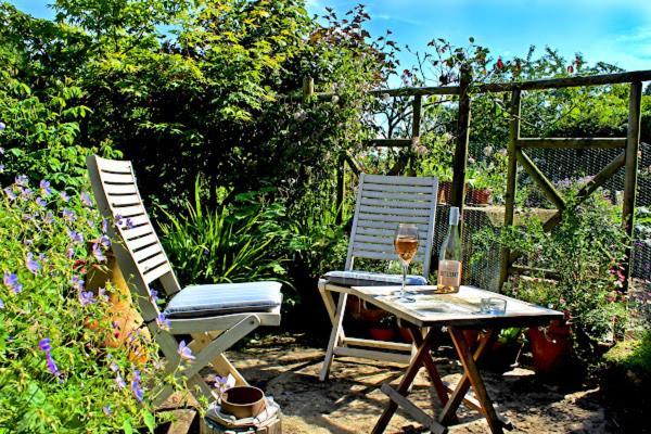Bisley  Dove Cottage מראה חיצוני תמונה