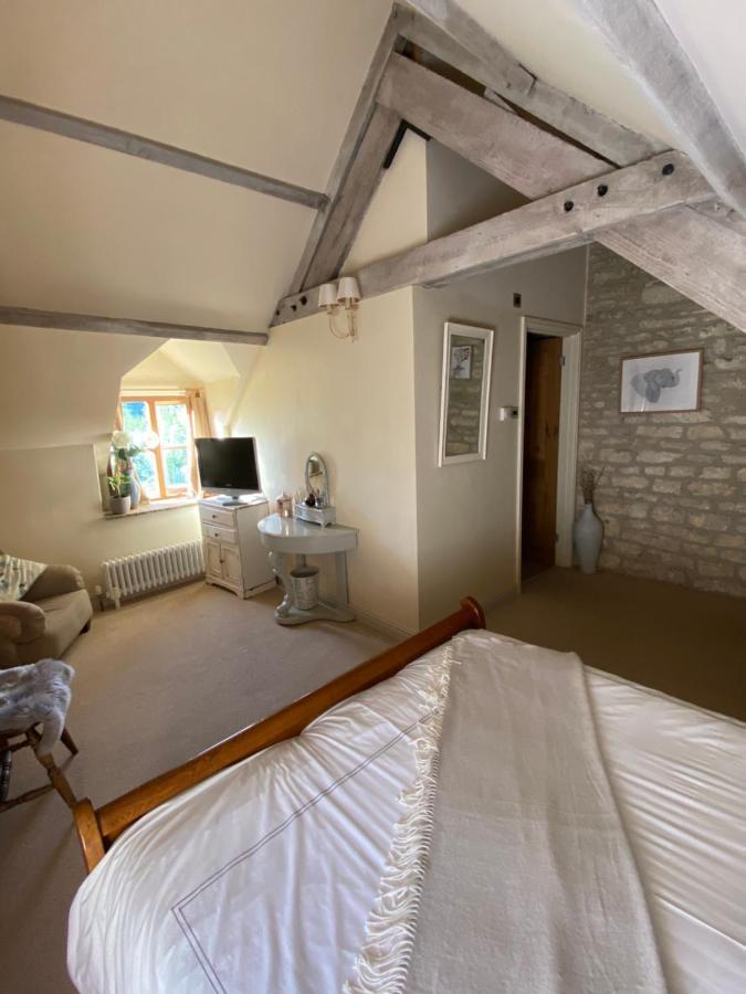 Bisley  Dove Cottage מראה חיצוני תמונה