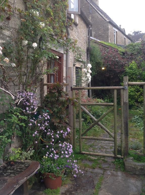 Bisley  Dove Cottage מראה חיצוני תמונה