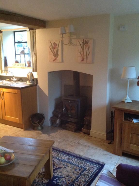 Bisley  Dove Cottage מראה חיצוני תמונה